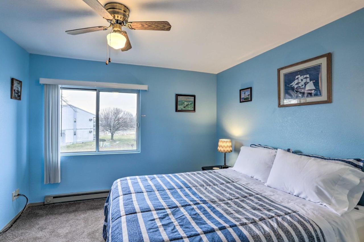 Sand Beach Condo With Balcony, Dock And Access To Lake Erie מראה חיצוני תמונה