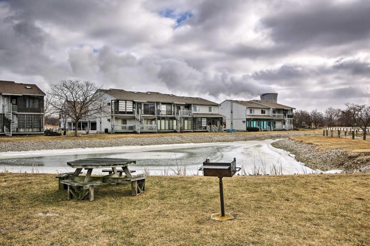 Sand Beach Condo With Balcony, Dock And Access To Lake Erie מראה חיצוני תמונה