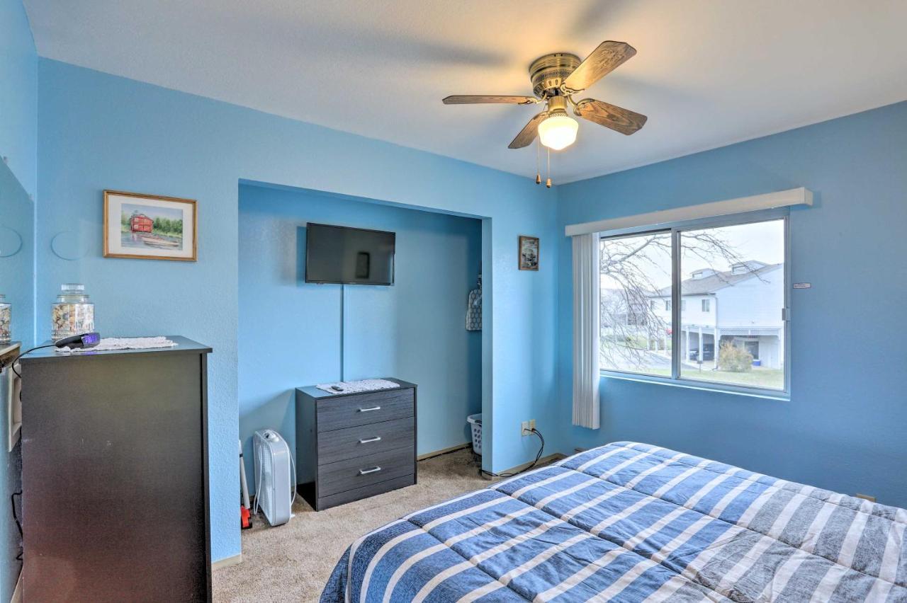 Sand Beach Condo With Balcony, Dock And Access To Lake Erie מראה חיצוני תמונה