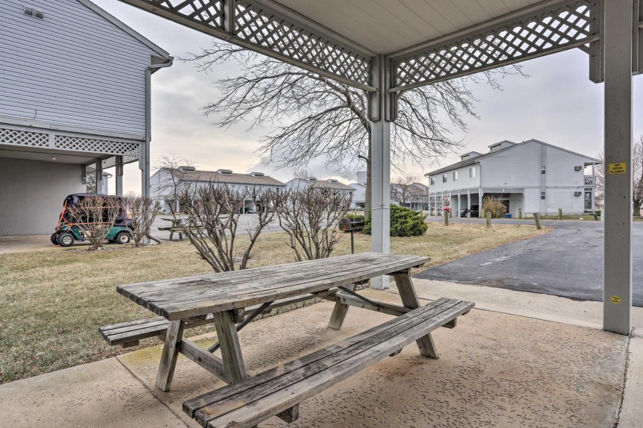 Sand Beach Condo With Balcony, Dock And Access To Lake Erie מראה חיצוני תמונה